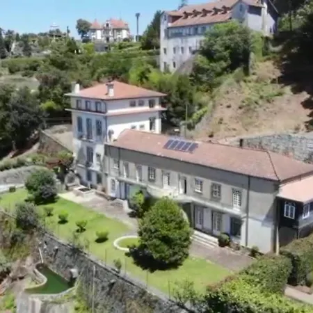 Alojamento de Acomodação e Pequeno-almoço Casa Dos Lagos - 3*