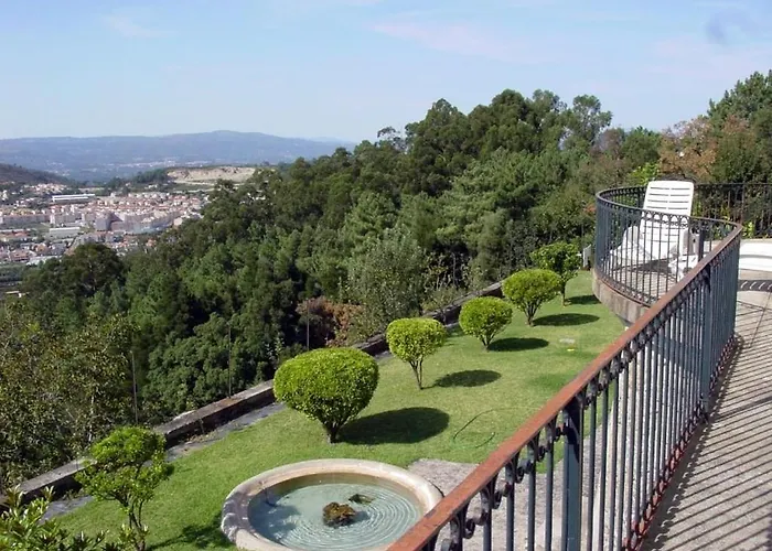 Casa Dos Lagos - 3* Braga
