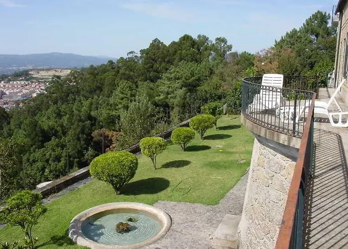 Casa Dos Lagos - 3* Braga