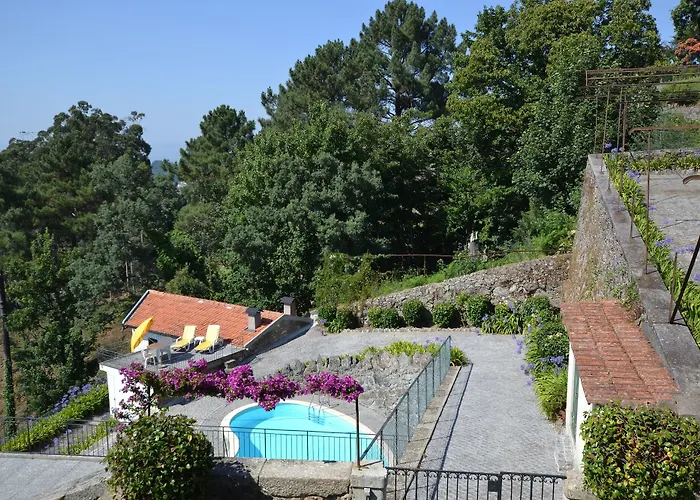 Casa Dos Lagos - 3* Braga